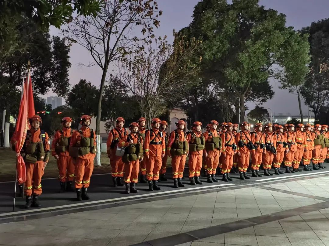 关于队伍整体战力提升，备战气氛浓厚场面热闹的信息